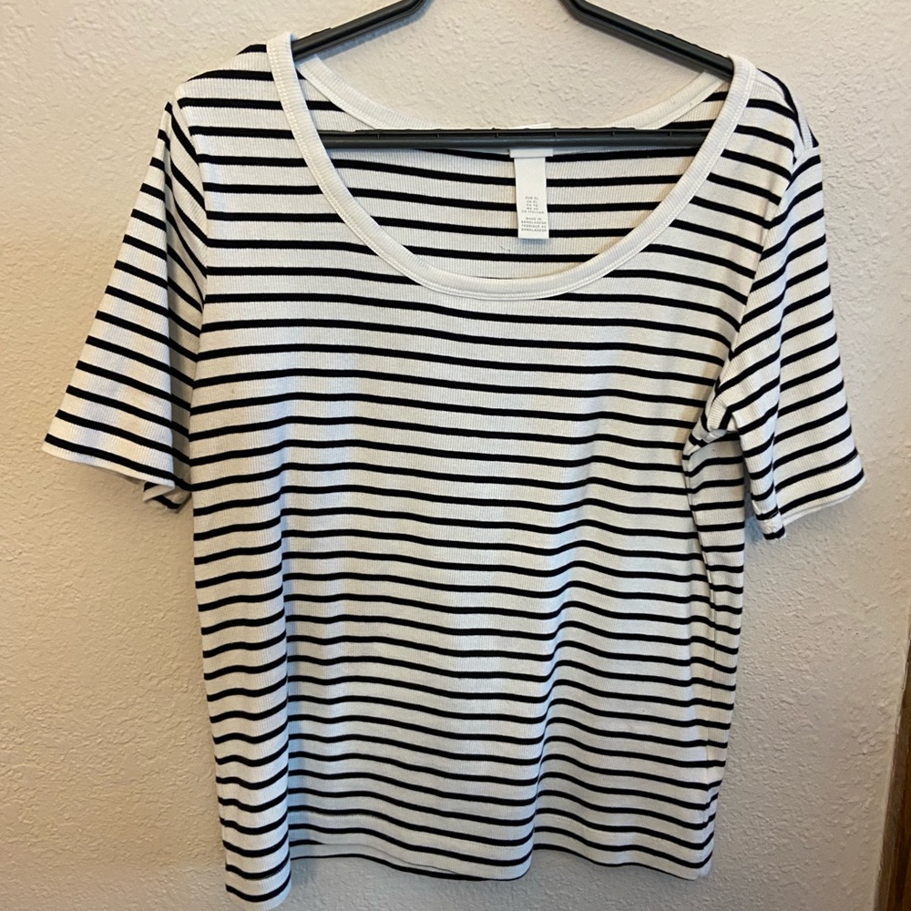 H&M shirt sleeve striped top